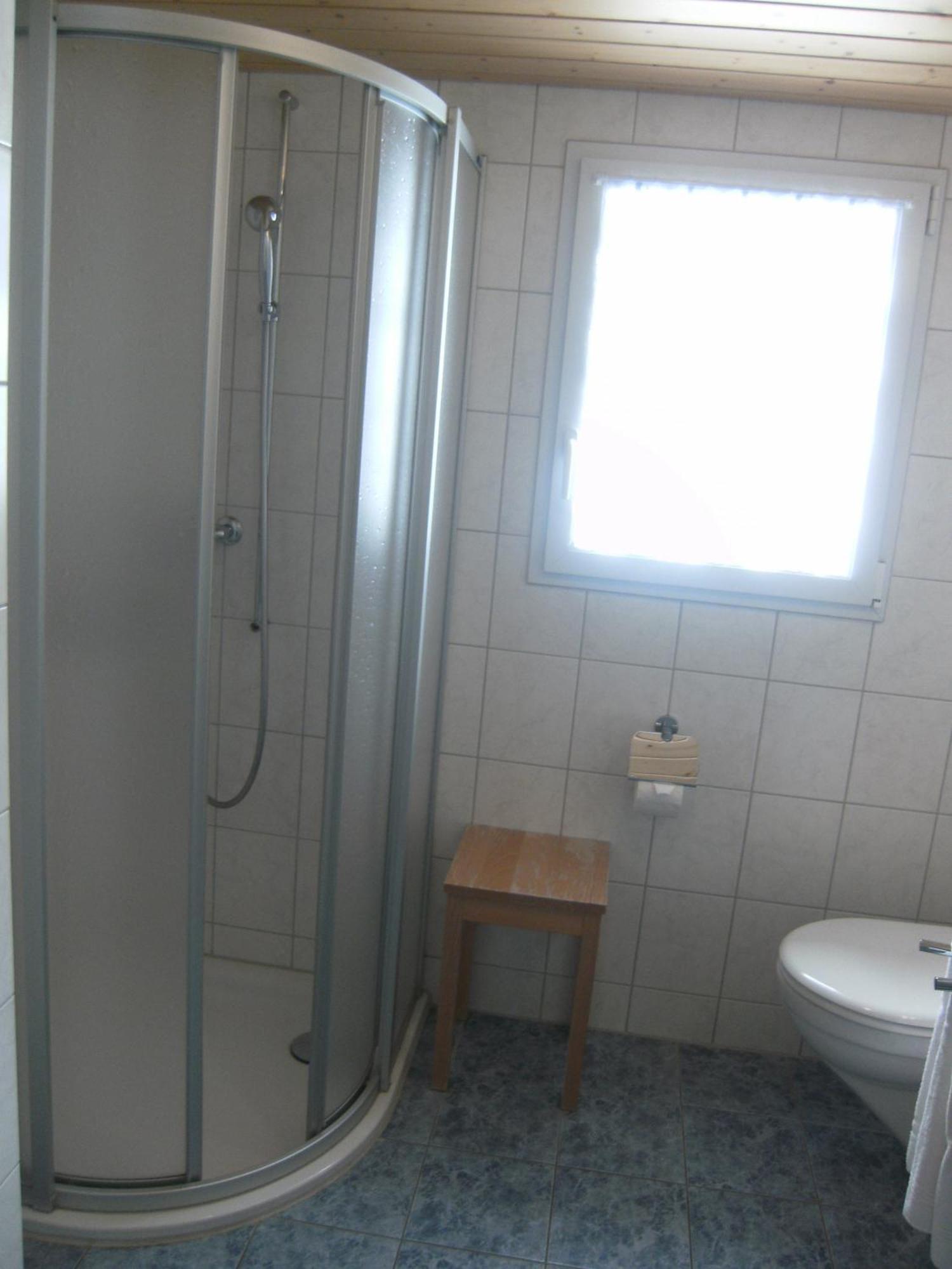 Hotel Altels Kandergrund エクステリア 写真